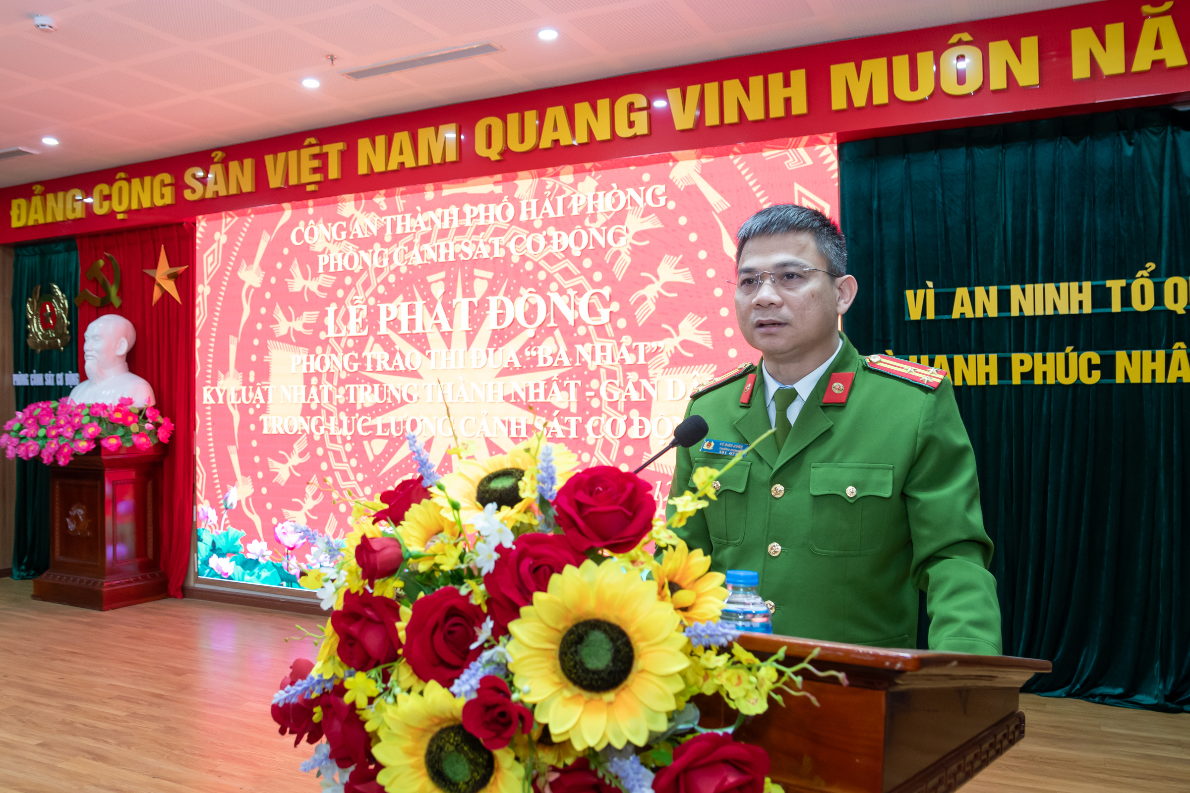 Phòng Cảnh sát cơ động phát động phong trào thi đua “Ba nhất”, quyết tâm hoàn thành vượt mức các chỉ tiêu, nhiệm vụ thi đua